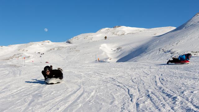 Descente entre amis du Boulevard des Pyrénées à La Pierre Saint-Martin