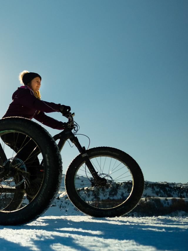 Balade en fat bike sur les crêtes du Soudet à l'espace nordique de la Pierre Saint-Martin