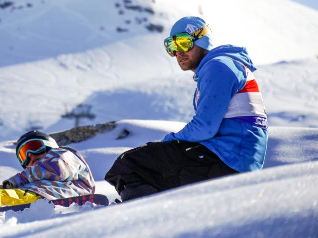 le temps d'une pause entre deux descentes sur les pistes du domaine de ski alpin de la Pierre Saint-Martin