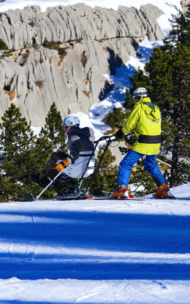 L'association La Pierre Handis Pyrénées propose des activités sur le domaine skiable de La Pierre Saint-Martin