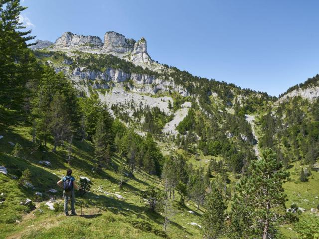 La randonnée des Arres de Camplong offre un étonnant panorama sur les orgues