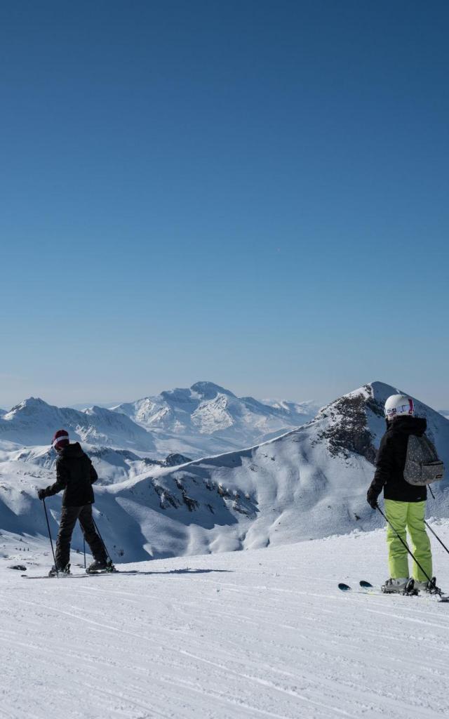 Descente du Boulevard des Pyrénées, piste bleue de 4,5 km à La Pierre Saint-Martin