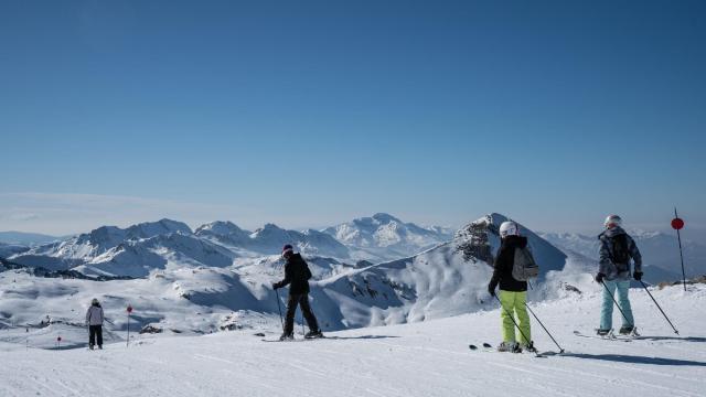 Descente du Boulevard des Pyrénées, piste bleue de 4,5 km à La Pierre Saint-Martin