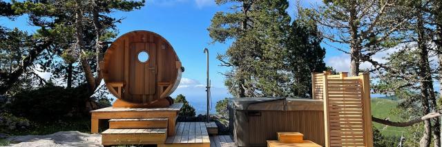 En été comme en hiver, détendez vous dans le spa et le sauna d'un chalet à La Pierre Saint-Martin