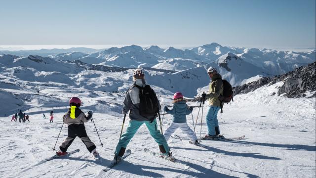 Descente en famille du Boulevard des Pyrénées à La Pierre Saint-Martin