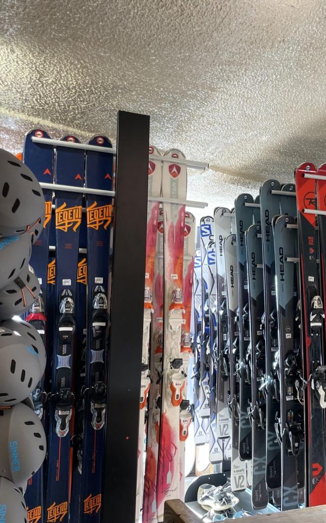 Location de skis adulte et enfant chez Locaski à La Pierre Saint-Martin