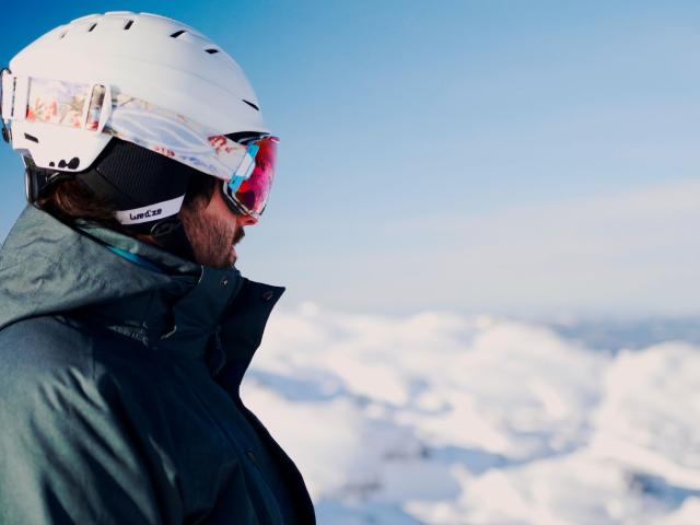 Pause ski avec vue sur les pistes de La Pierre Saint-Martin