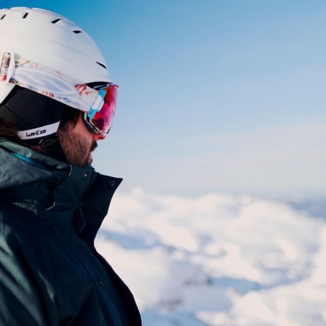 Pause ski avec vue sur les pistes de La Pierre Saint-Martin