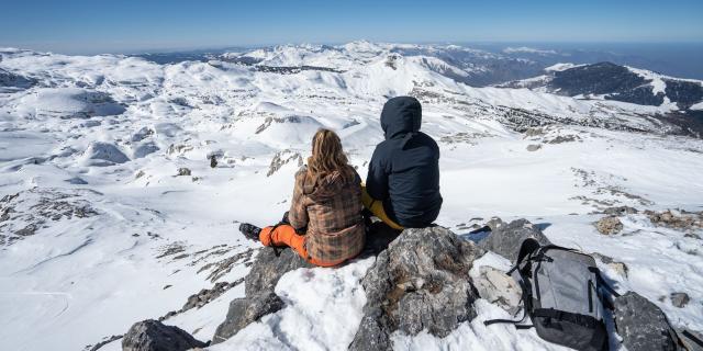 Pause ski avec vue à La Pierre Saint-Martin, station des Pyrénées