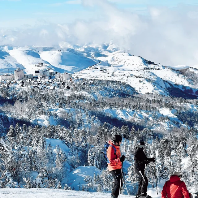 Pause ski avec vue à La Pierre Saint-Martin, Pyrénées béarnaises